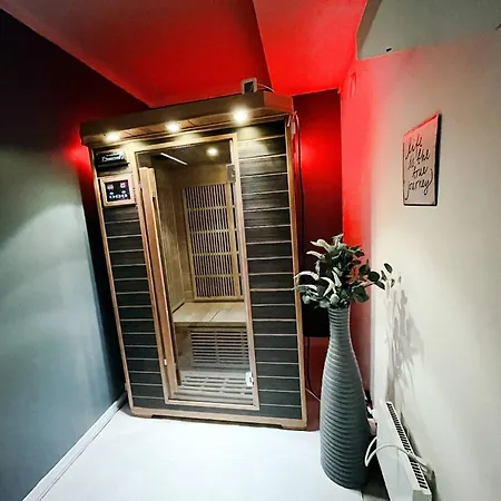 - Billiard Sauna